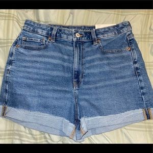 ✨brand new✨ AE high waisted shorts!